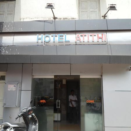 אחמדאבאד Hotel Atithi מראה חיצוני תמונה